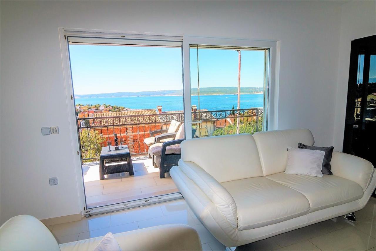 Holiday House Queens With Sea View Селце Экстерьер фото