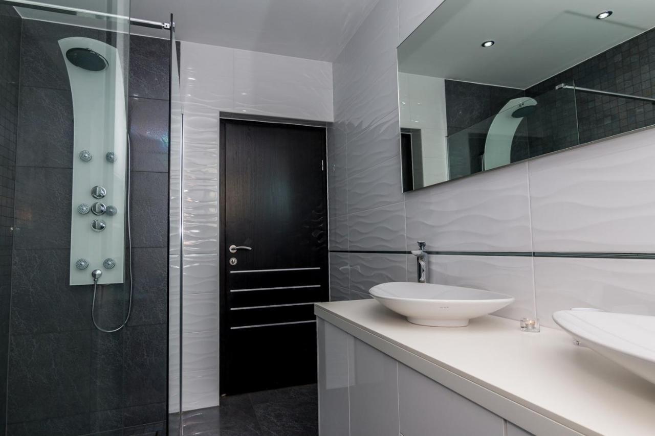 Holiday House Queens With Sea View Селце Экстерьер фото