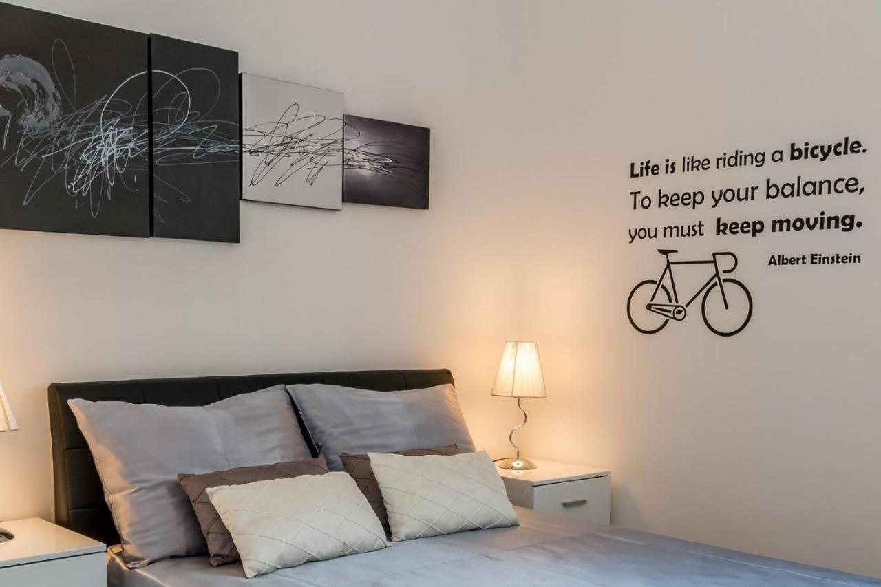 Holiday House Queens With Sea View Селце Экстерьер фото