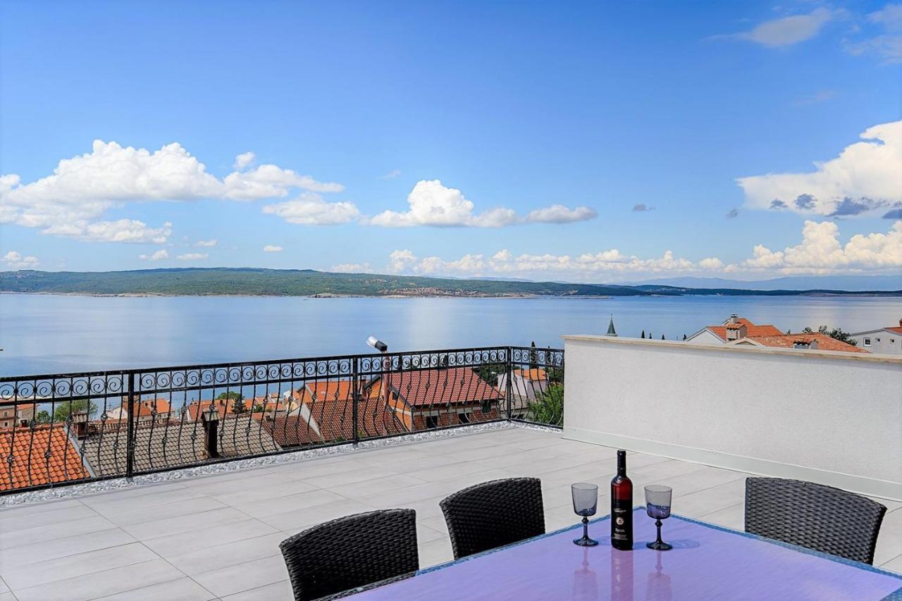 Holiday House Queens With Sea View Селце Экстерьер фото